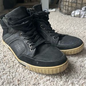 Mens Steve Madden high top black sneakers